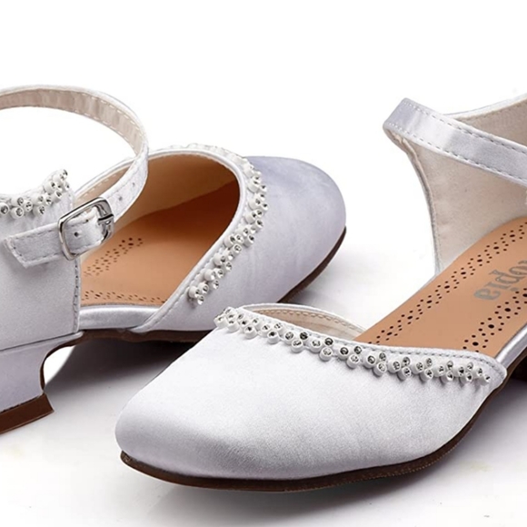 Girl's shoes - Picture 3 of 3